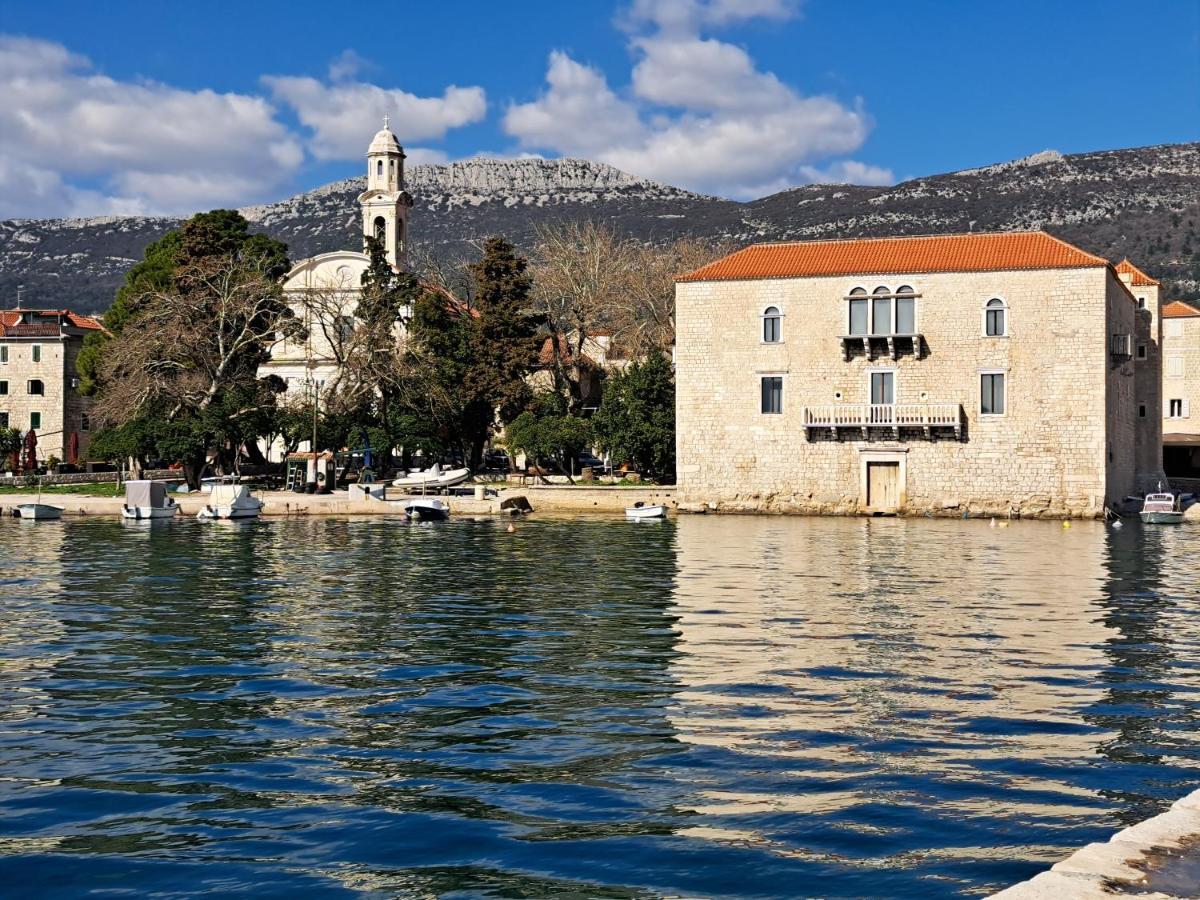 Holiday Apartman Kaštela Exteriör bild