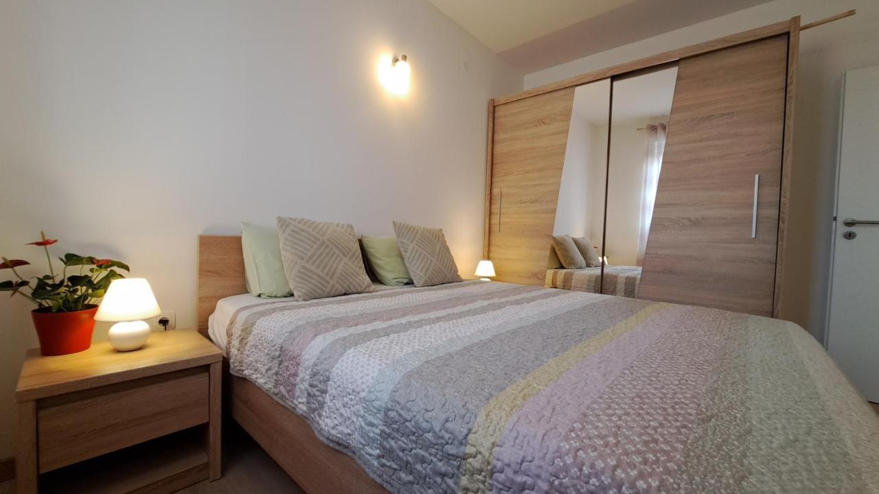 Holiday Apartman Kaštela Exteriör bild