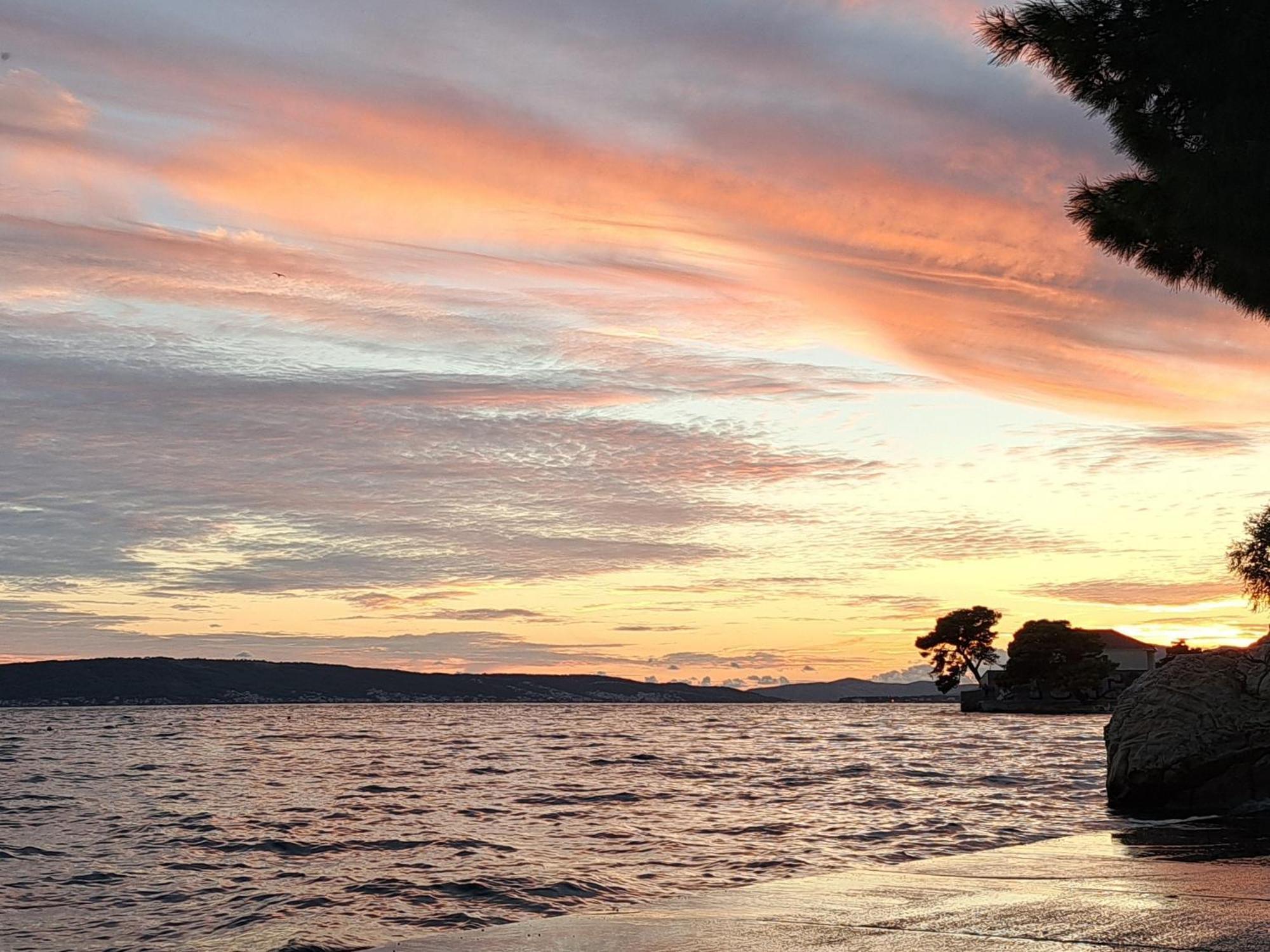 Holiday Apartman Kaštela Exteriör bild